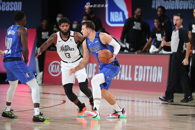 队防守和关 队防守和关