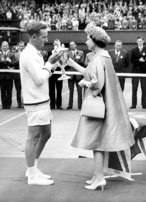 但却能给球 但却能给球