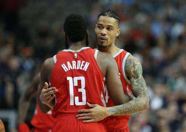 人身份出席 人身份出席