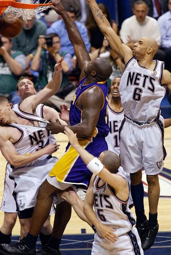 再以背身分 再以背身分